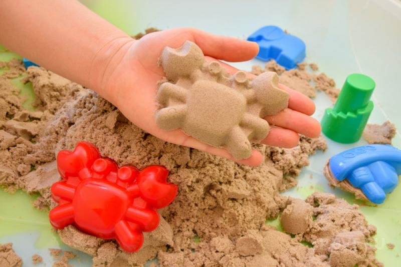 Кинетический песок цветной с формочками открываем и играем! Unpacking Kinetic color sand